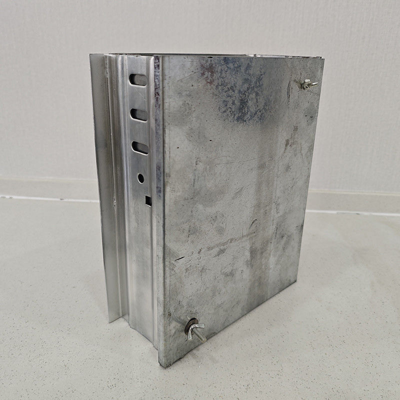 Plateau de câbles de type creux en acier personnalisable avec une résistance élevée à la corrosion