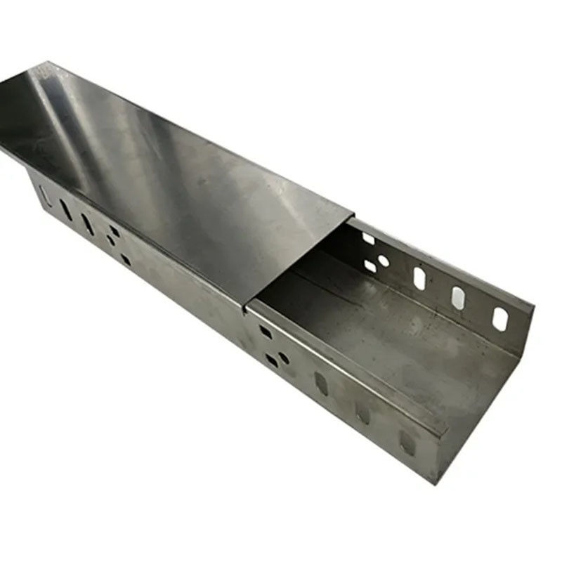 Plateau de câble ignifuge sur mesure avec réduction du bruit en acier inoxydable galvanisé couleur argent