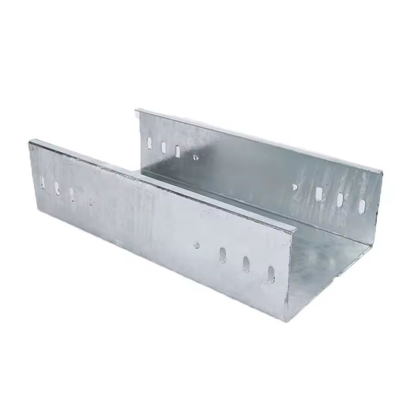 Plateau de câble solide / perforé galvanisé en argent pour l'installation personnalisée sur le mur / le sol