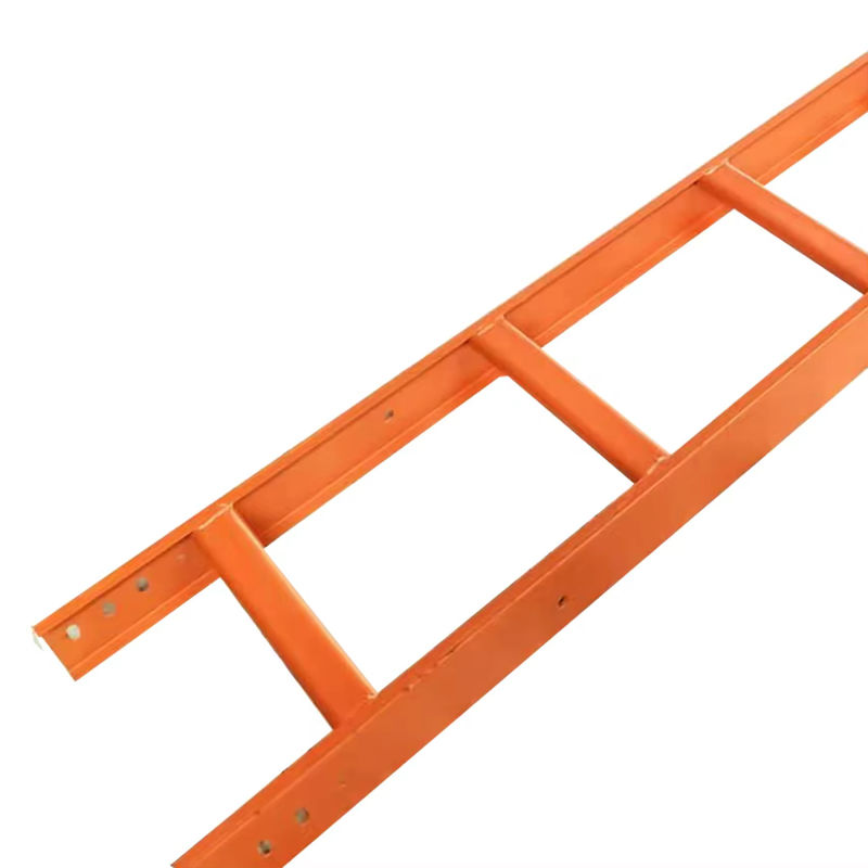 Plateau de câbles de type échelle intérieure / extérieure résistant à la corrosion argenté avec accessoires