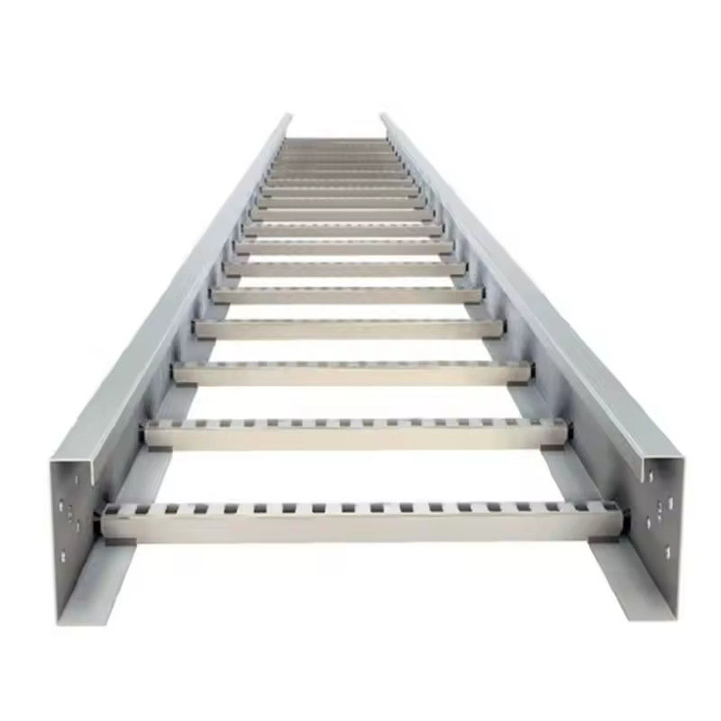 Plateau de câbles de type échelle en acier personnalisable résistant aux intempéries