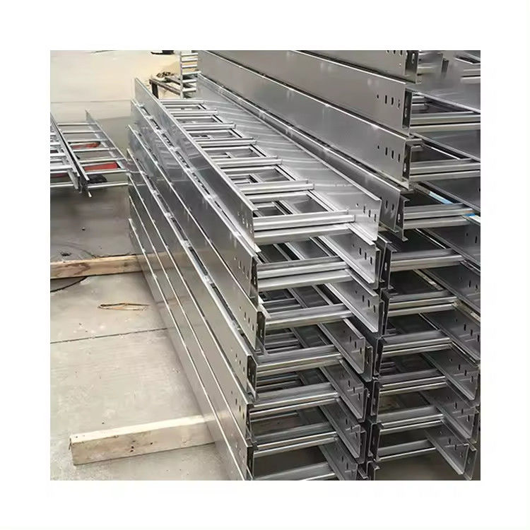 Plateau de câbles de type échelle en acier personnalisable résistant aux intempéries